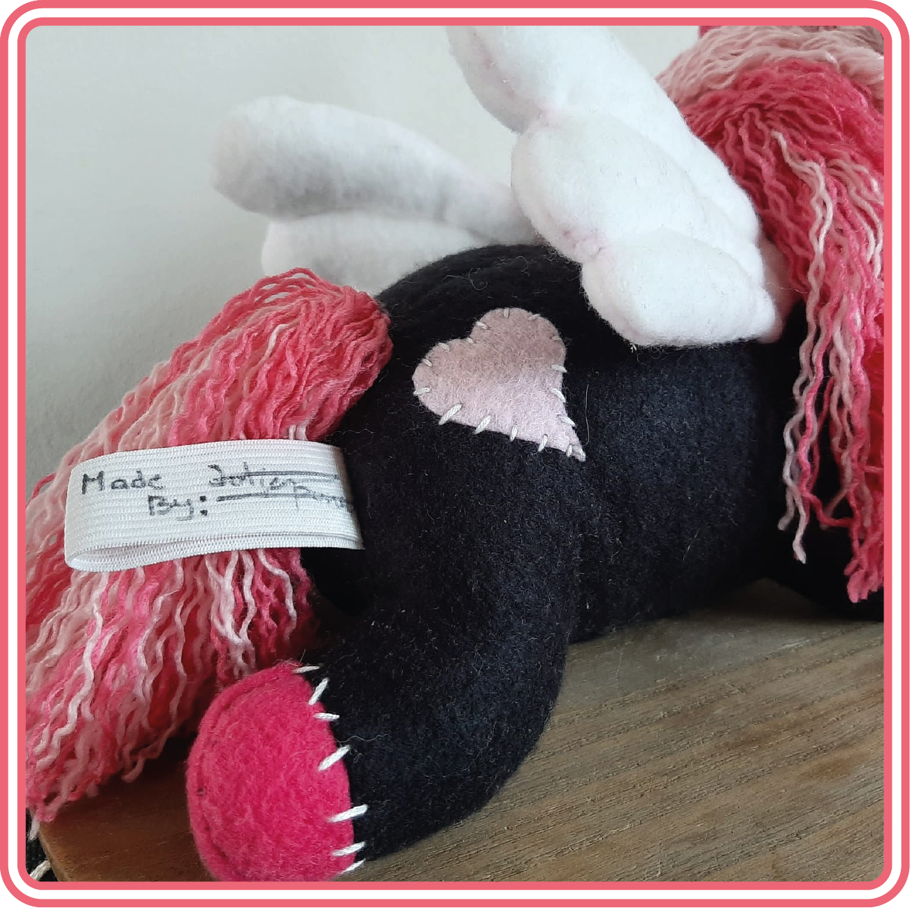 Alicornknuffel_zwart-roze_4